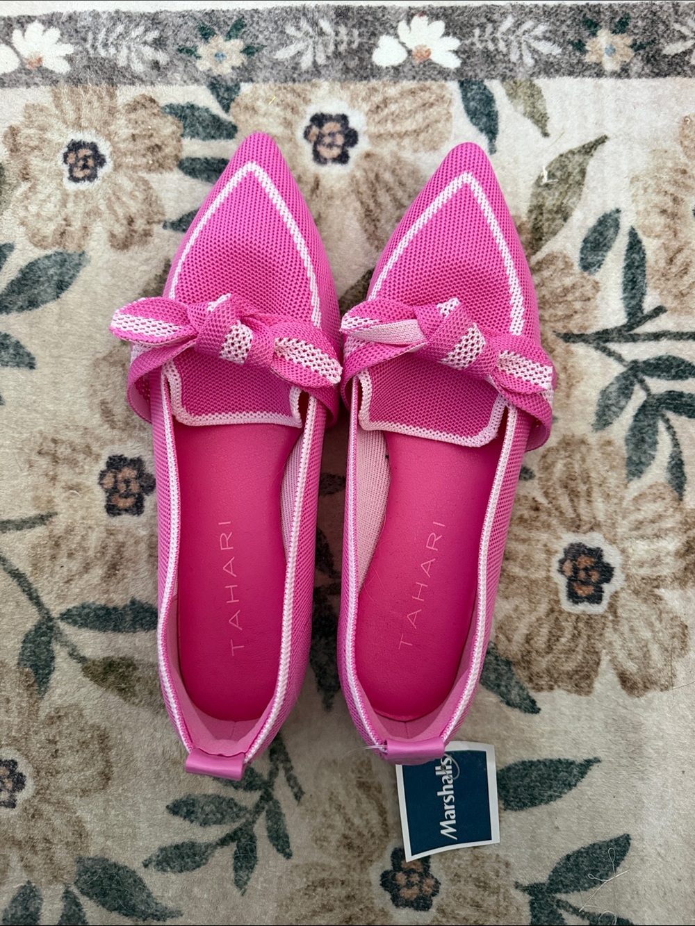 NWT Tahari Bright Pink Pointed-Toe Bow Flats